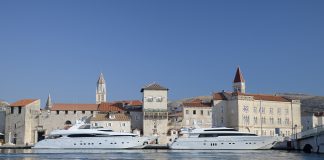 Pogled na Trogir s Čiova / FOTO: Damir Šantek